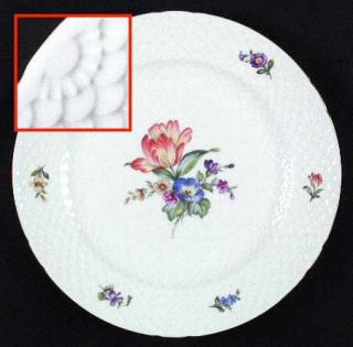 Bing & Grondahl Saxon Flower (White Bkgd) Large Dinner Plate, Fine China Dinnerw