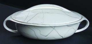Iroquois Carrara Modern White 1.5 Quart Oval Covered Casserole, Fine China Dinne