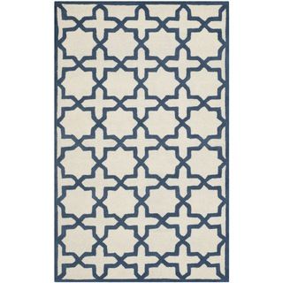 Safavieh Handmade Moroccan Cambridge Ivory/ Navy Wool Rug (4 X 6)