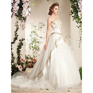 A line Strapless Court Train Tulle Wedding Gown