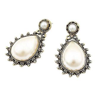 Double Roma Boutique carved retro peach heart pearl drop earrings E117
