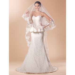 Elegant One tier Cathedral Wedding Veil With Lace Applique Edge