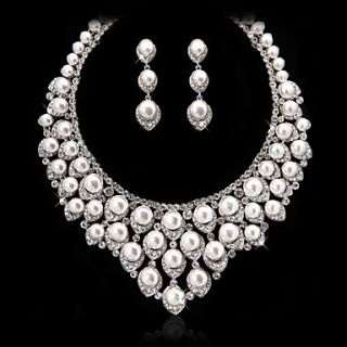 Graceful Alloy With Imitation PearlRhinestone Jewelry Set Including Necklace,Earrings