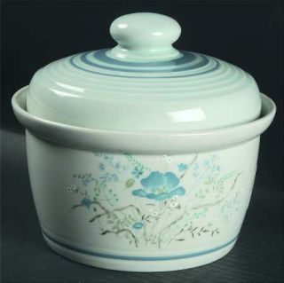 Royal Doulton Morning Dew 1.25 Qt Round Covered Casserole, Fine China Dinnerware