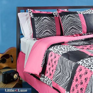 Sassy Patch 3 piece Twin size Comforter Set (Pink Materials 100 percent polyesterCare instructions Machine washableDimensionsComforter 66 inches wide x 86 inches longBedskirt 39 inches wide x 75 inches long x 15 inch dropSham 20 inches wide x 26 inch