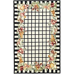 Hand hooked Harvest Ivory/ Black Wool Rug (79 X 99) (WhitePattern KitchenTip We recommend the use of a non skid pad to keep the rug in place on smooth surfaces.All rug sizes are approximate. Due to the difference of monitor colors, some rug colors may v