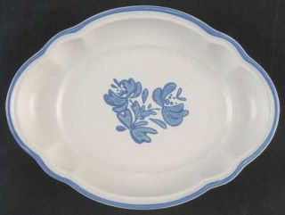 Pfaltzgraff Yorktowne (Usa) Relish, Fine China Dinnerware   Blue Floral,Smooth,B