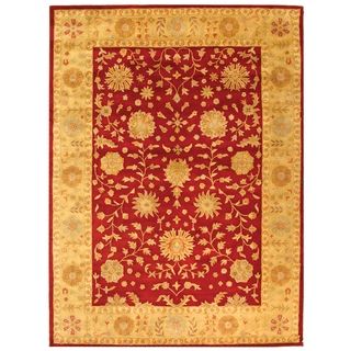 Handmade Heritage Kashan Burgundy/ Beige Wool Rug (5 X 8) (RedPattern OrientalMeasures 0.625 inch thickTip We recommend the use of a non skid pad to keep the rug in place on smooth surfaces.All rug sizes are approximate. Due to the difference of monitor