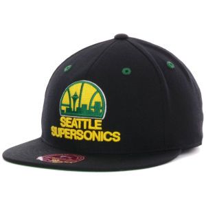 Seattle SuperSonics Mitchell and Ness NBA Black 2 Tone Fitted Cap